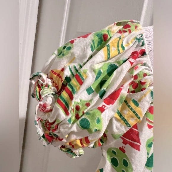 CUTE💝 Smocked Christmas Dress - Ornament Covered Fabric , Buttons on Back - Picture 5 of 10